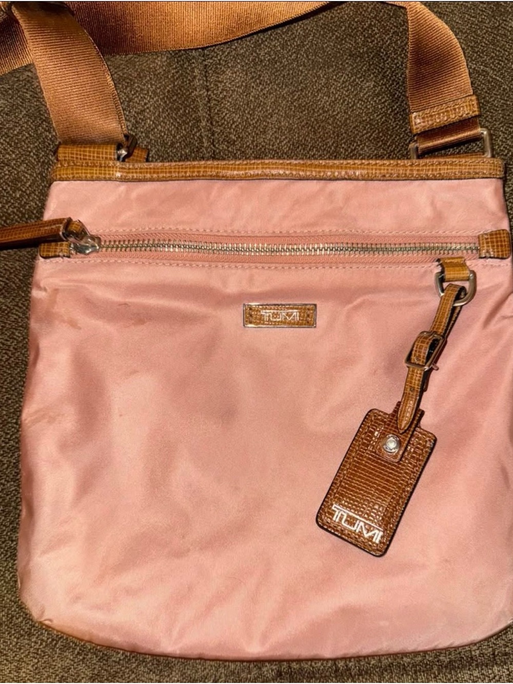Tumi Pink Crossbody Bag with Brown Trim - Picture 2 of 7